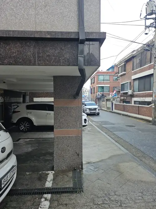 현장 방문 당시 건물 모퉁이 전경 - 화곡
